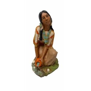 Vintage 1980 Universal Statuary Native American Indian Squaw Statue 693 WaterJug